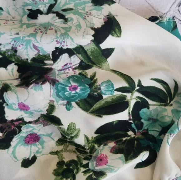 Sami & Jo Button Up Blouse Floral Top Sz Small - Picture 7 of 8